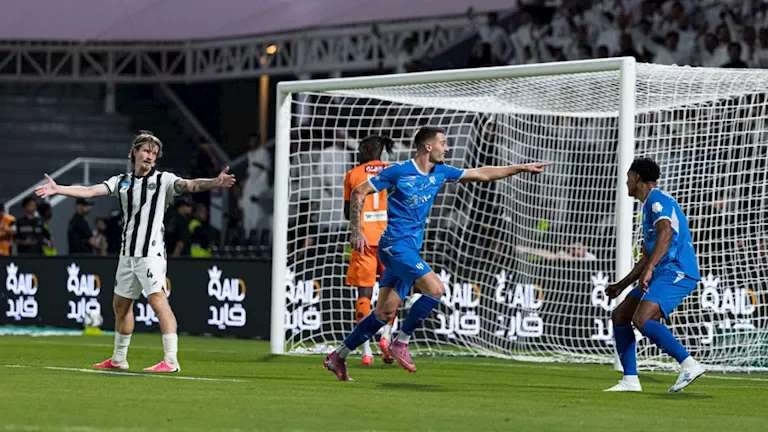 النادي الأهلي يستعد لمواجهة الزمالك في قمة الدوري المصري يوم الجمعة المقبل
