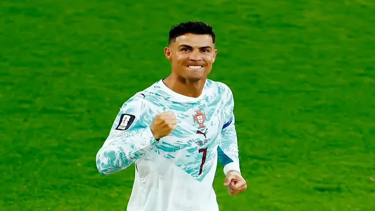 النادي الأهلي يعلن تجديد عقد المدرب السويسري مارسيل كولر حتى 2025