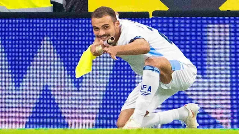 النادي الأهلي يعلن تجديد عقد محمد الشناوي حتى 2026
