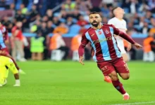 النادي الأهلي يعلن تجديد عقد مدربه حتى 2025