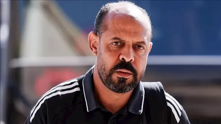 النادي الأهلي يعلن عن تجديد عقد المدرب بيتسو موسيماني حتى 2025
