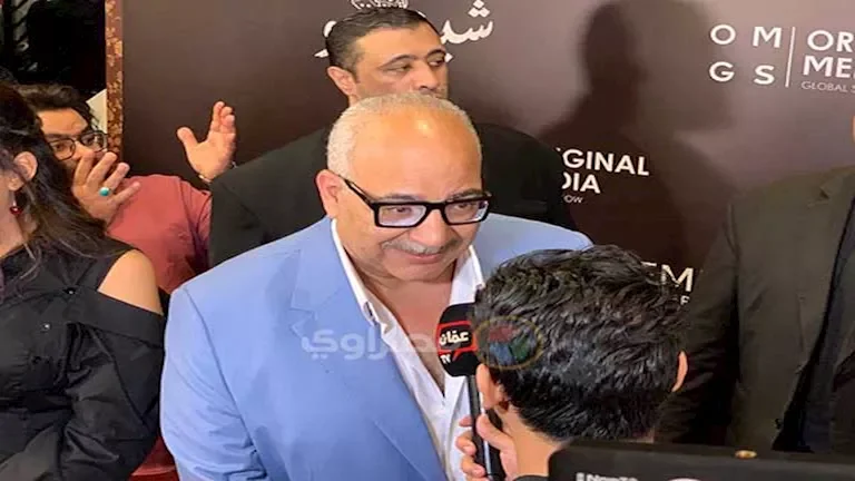بيومي فؤاد ونجوم فيلم "شيش دو" يحتفلون بالعرض الخاص للفيلم