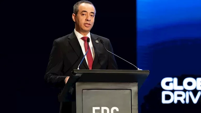 تراجع أسعار النفط مع تزايد المخاوف من تباطؤ النمو الاقتصادي العالمي
