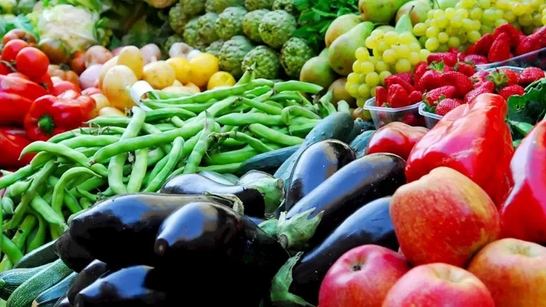 تراجع سعر الدولار الأمريكي مقابل الجنيه المصري إلى 30.85 جنيه في السوق السوداء