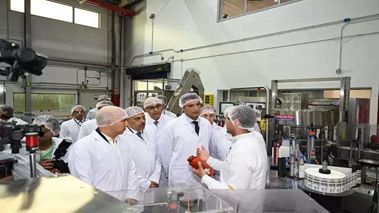 تراجع مؤشر البورصة المصرية بنسبة 2.5% مع استمرار الضغوط الاقتصادية