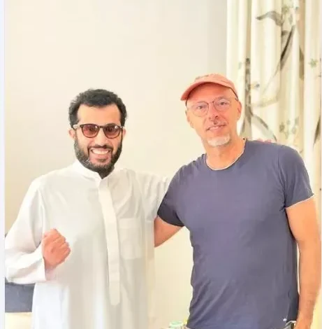 تركي آل الشيخ يلتقي المخرج العالمي خوسيه باديلا ويكشف عن مفاجآت جديدة