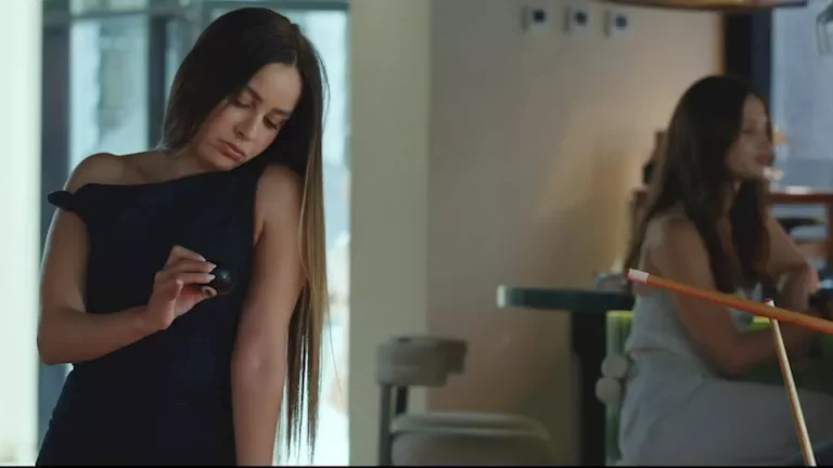 جميلة عوض تشارك صورًا من كواليس فيلمها الجديد ريد فلاج