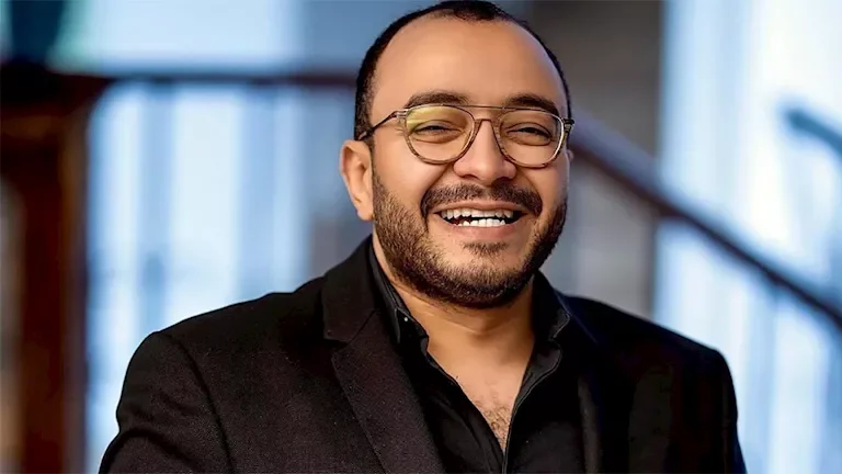 حسام داغر يطمئن متابعيه بعد تعرضه لتسمم حاد في لبنان ويستعد لعرض فيلمه "الأمريكي 40 يوم"