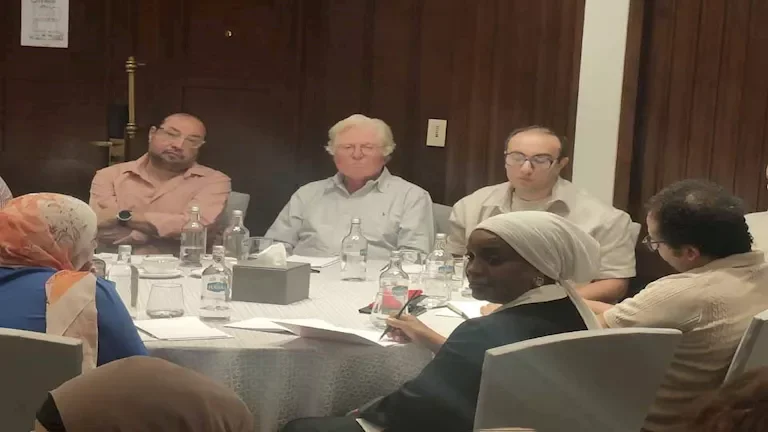 حسين فهمي: استضافة نجوم عالميين في مهرجان القاهرة السينمائي تتطلب 500 ألف دولار