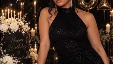 دنيا سامي تحتفل بعيد ميلادها الـ31 بفستان أسود وتستقبل تهاني النجوم