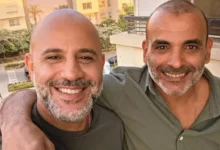 عزيز الشافعي ينشر صورة مع أيمن بهجت قمر بعد القبض على ملحن شهير بتهمة المخدرات