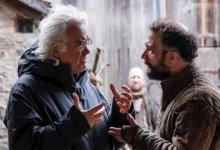 فيلم الدراما "The Uprising" بطولة أندرو جارفيلد يعرض في سينمات مصر