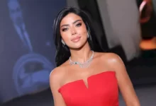 كارولين عزمي تعبر عن فخرها بتكريمها عن دورها في فيلم "محمود التاني" خلال حفل "ديرجست"