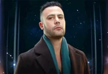 محمد إمام يشارك ذكرياته مع والده عادل إمام بصورة من الطفولة