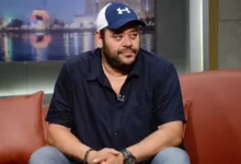 محمد ممدوح يكشف أسرار بداياته الفنية وتجربته في المحاماة في برنامج "واحد من الناس"