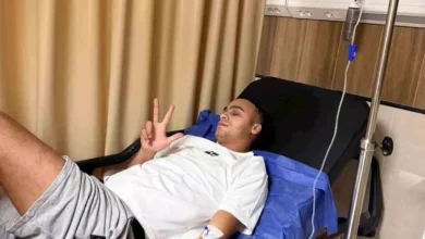 مصطفى حدوتة ينشر صورة من المستشفى ويحتفل بطرح أغنية "نوغا" لهيفاء وهبي