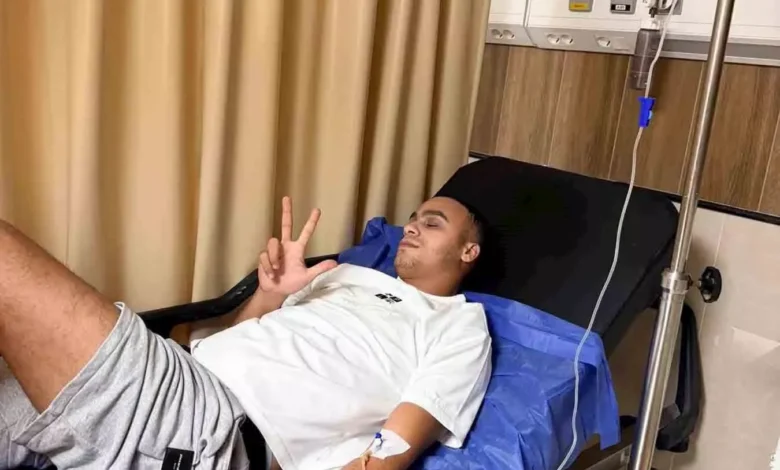 مصطفى حدوتة ينشر صورة من المستشفى ويحتفل بطرح أغنية "نوغا" لهيفاء وهبي