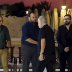 نجوم الفن يشاركون في عزاء الفنان محمد التاجي بمسجد الشرطة بالتجمع