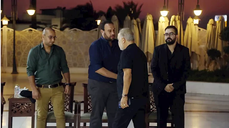 نجوم الفن يشاركون في عزاء الفنان محمد التاجي بمسجد الشرطة بالتجمع