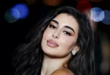 ياسمين صبري تتألق بفستان أحمر في عرض أزياء بباريس وتلقى إشادات من الجمهور