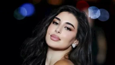 ياسمين صبري تتألق بفستان أحمر في عرض أزياء بباريس وتلقى إشادات من الجمهور