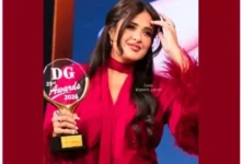 ياسمين عبدالعزيز تحتفل بجائزة أفضل ممثلة كوميدية عن فيلم "خلي بالك من نفسك" في "ديرجست"
