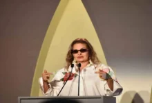 يسرا تعبر عن سعادتها بتكريم منى زكي في مهرجان الجونة السينمائي