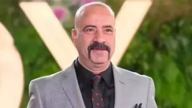 أحمد سعد يكشف عن تعرض والدته للسرقة على يد خادمتها وشريكها