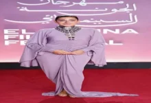 أمينة خليل تتألق بفستان موف وعقد فالنتينو الفاخر بسعر 380 ألف جنيه