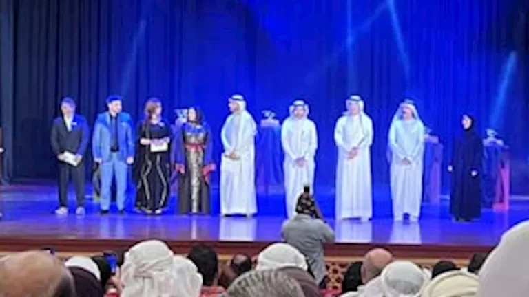 اختتام مهرجان كلباء للمسرحيات القصيرة وتوزيع الجوائز على الفائزين