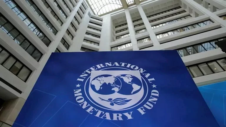 ارتفاع أسعار النفط بعد إعلان أوبك عن خفض الإنتاج في 2024