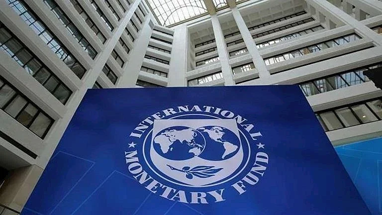 ارتفاع أسعار النفط بعد تقارير عن انخفاض المخزونات الأمريكية