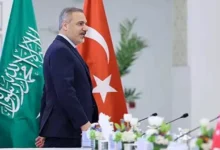 الجيش الإسرائيلي يعلن عن استهداف مواقع لحركة حماس في قطاع غزة
