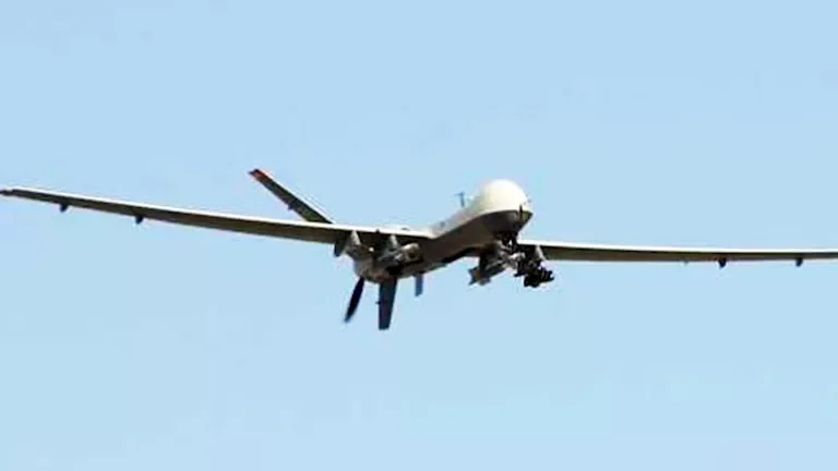 الجيش الإسرائيلي يعلن عن استهداف مواقع لحركة حماس في قطاع غزة