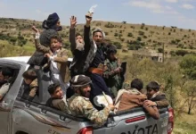 الجيش الإسرائيلي يعلن عن استهداف مواقع لحركة حماس في غزة رداً على الهجمات الصاروخية