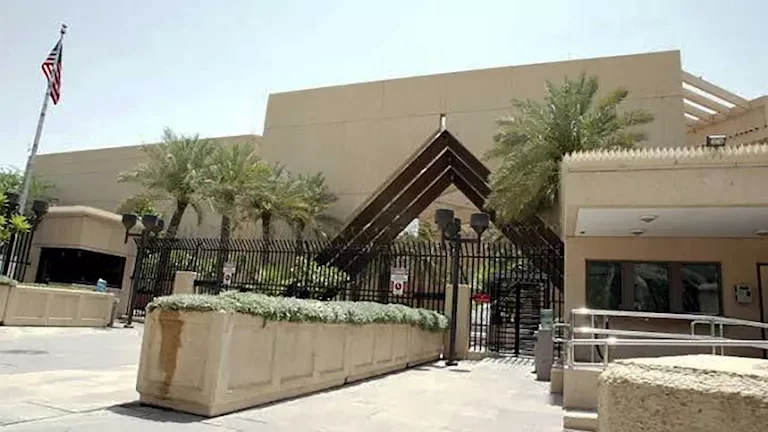 الجيش الإسرائيلي يعلن عن تصعيد العمليات العسكرية في غزة ويؤكد استهداف مواقع لحماس