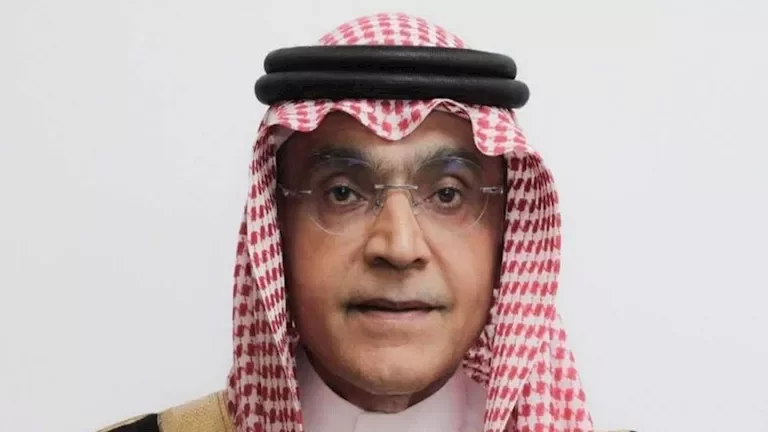 الجيش الإسرائيلي يعلن عن تنفيذ عمليات عسكرية في قطاع غزة رداً على التصعيد الأخير