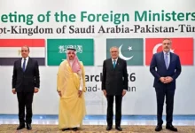 الجيش الإسرائيلي يعلن عن تنفيذ عمليات عسكرية في قطاع غزة رداً على الهجمات الصاروخية