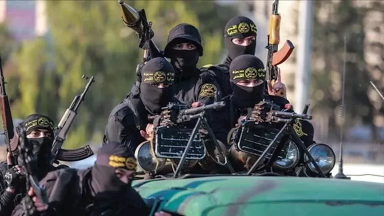 الجيش الإسرائيلي يعلن عن تنفيذ غارات على مواقع في قطاع غزة بعد تصعيد التوترات