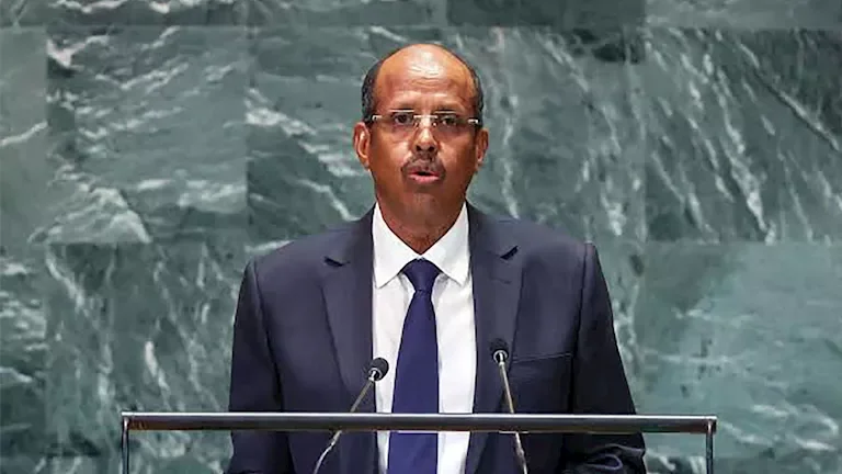 الجيش الإسرائيلي يعلن عن تنفيذ غارات على مواقع في قطاع غزة بعد تصعيد التوترات