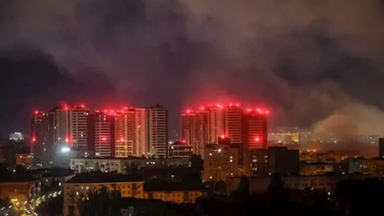 الجيش الإسرائيلي يعلن عن تنفيذ غارات على مواقع في غزة رداً على إطلاق صواريخ نحو جنوب إسرائيل