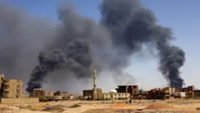 الجيش الإسرائيلي يعلن عن توجيه ضربات جديدة على مواقع في قطاع غزة