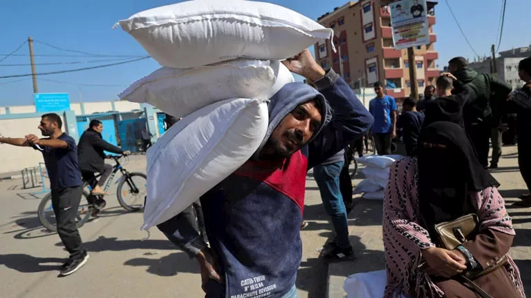 الجيش يعلن مقتل 15 مسلحًا في اشتباكات بمدينة درنة الليبية