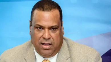 المخرج حميد محمد عبدالله: الممثلون في "أصوات لم تدفن" قدموا أفضل ما لديهم