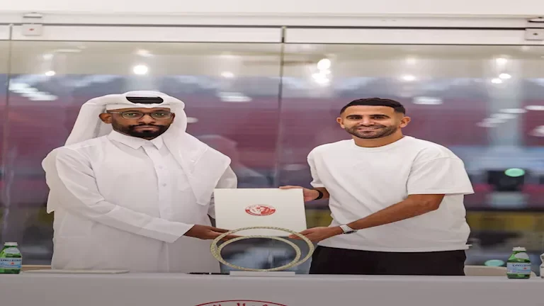 النادي الأهلي يعلن تجديد عقد اللاعب محمد الشناوي حتى 2026