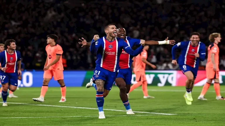 النادي الأهلي يعلن تجديد عقد اللاعب محمد الشناوي حتى 2026