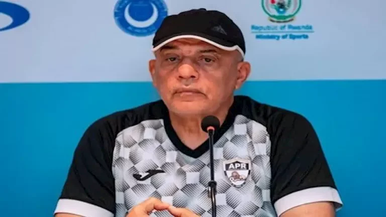 النادي الأهلي يعلن تجديد عقد المدرب السويسري مارسيل كولر حتى 2025