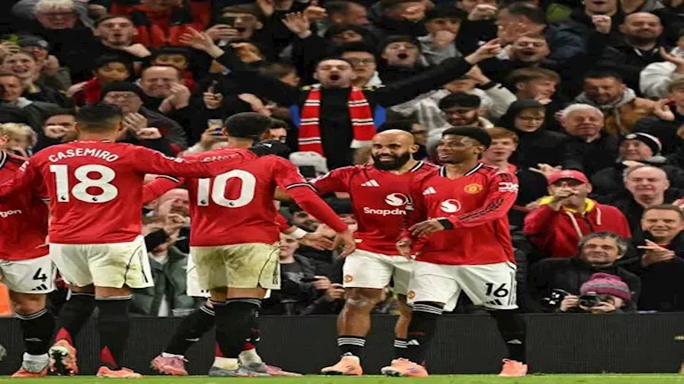 النادي الأهلي يعلن تجديد عقد المدرب بيتسو موسيماني لمدة عامين إضافيين