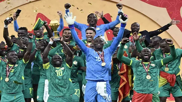 النادي الأهلي يعلن تجديد عقد المدرب مارسيل كولر حتى 2025