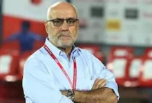 النادي الأهلي يعلن تجديد عقد مدربه لمدة موسمين إضافيين